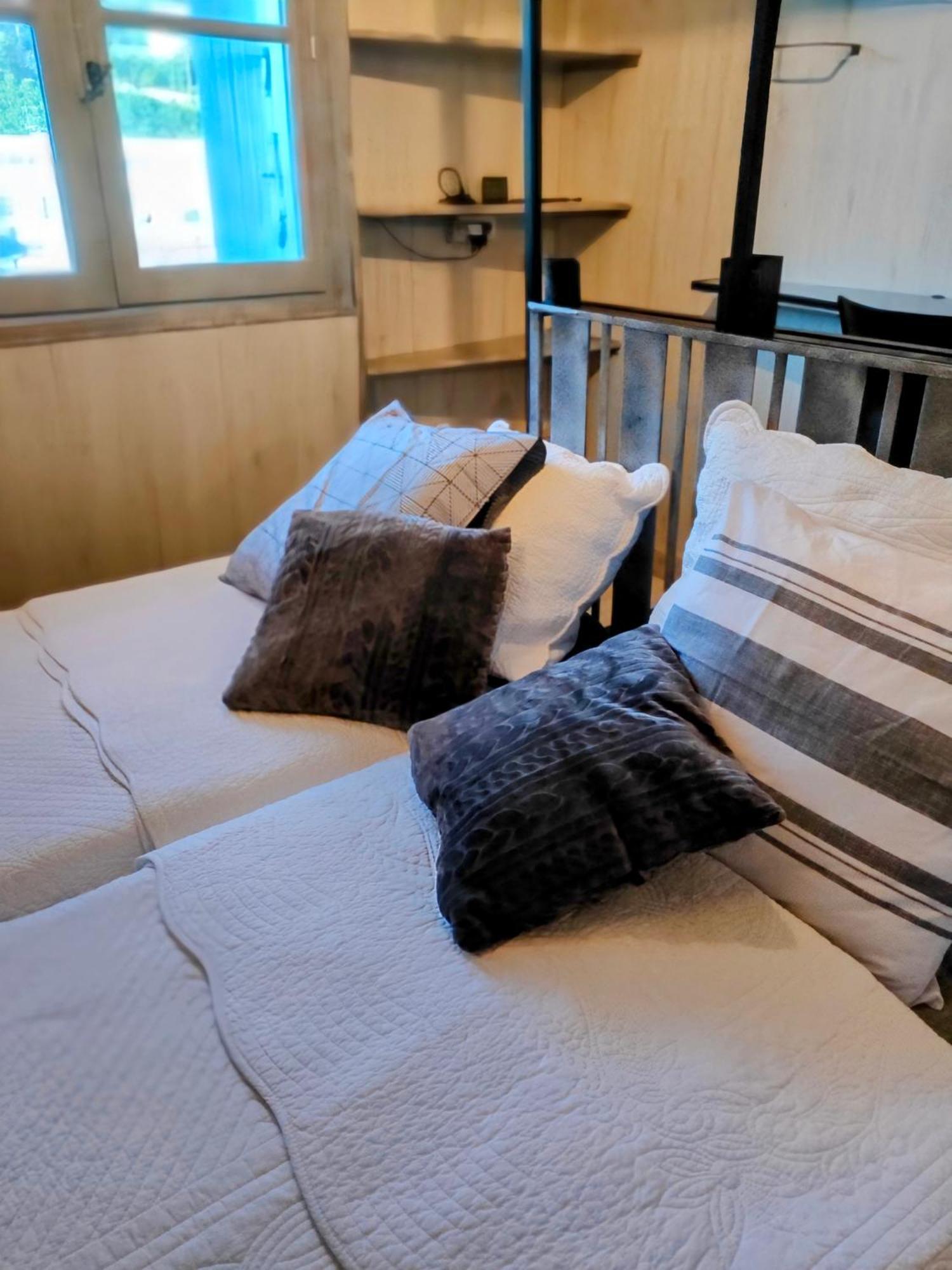 2Ch 4Pers Matelas M De Forme Kitchenette Sdb Wc Au Calme Cote Jardin Tulle Buitenkant foto